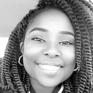 Meet your Posher, Alexia